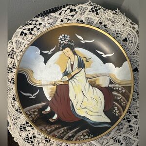Elegant Asian Art Decorative Plate